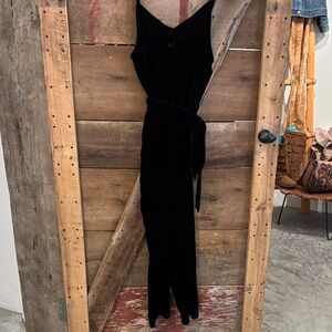 NWT black velvet gap jumpsuit